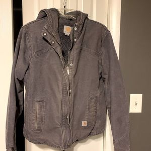 Woman’s Carhartt winter jacket 🧥sherpa lined very warm light blue/gray